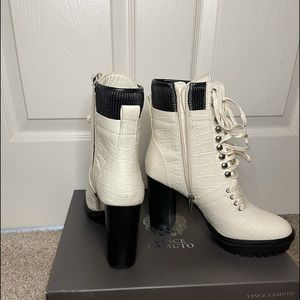 Women ankle boots size 8.5